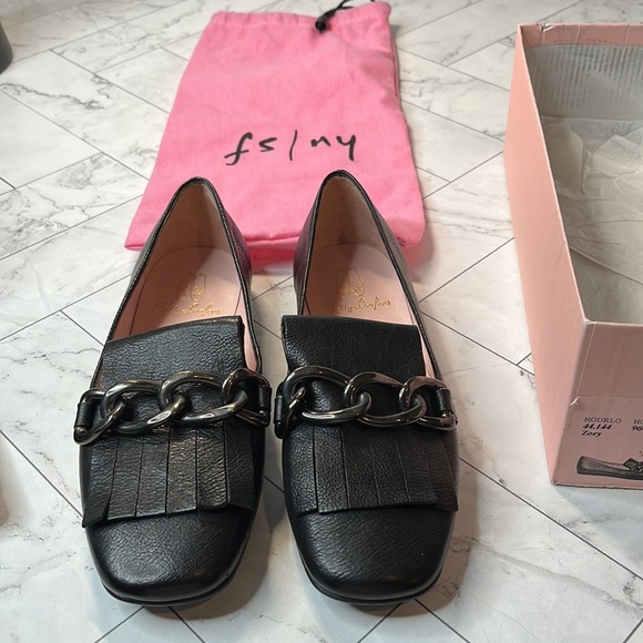 NIB Pretty Loafers Zoey Size 6 NEW IN BOX - Picture 10 of 10